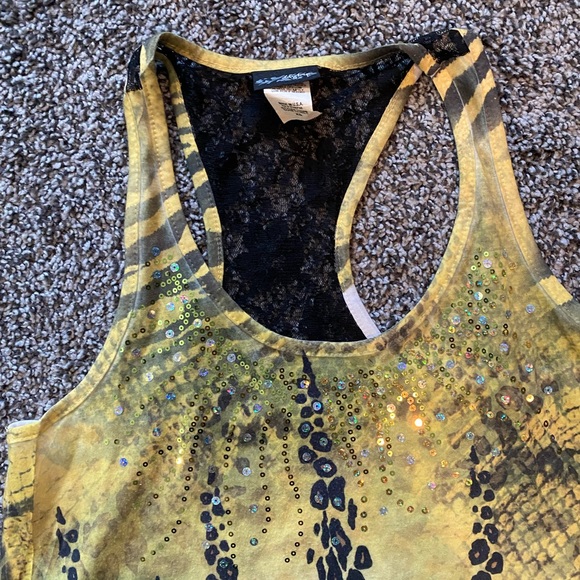 Daytrip Racer Back Tank Top - Picture 2 of 3